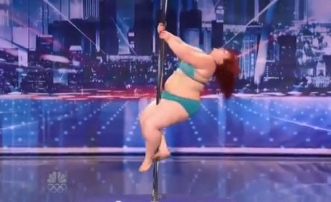 Show la bară! Aşa ceva... n-aţi mai văzut :)) - urmăriţi până la final!